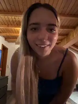 Naomi-Klein's Live XXX Chat