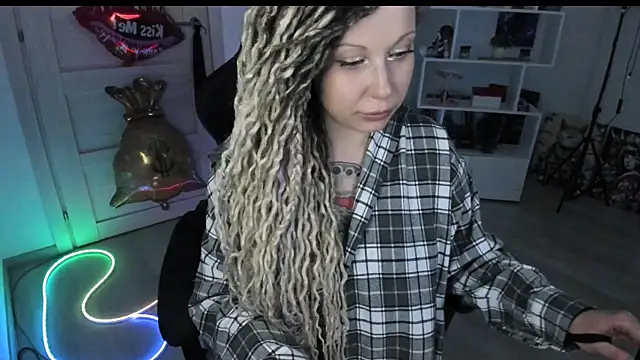 Chat XXX en directo de HoneySallyMoore