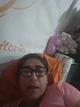 Chatroom XXX en direct de PatriciaGrajales
