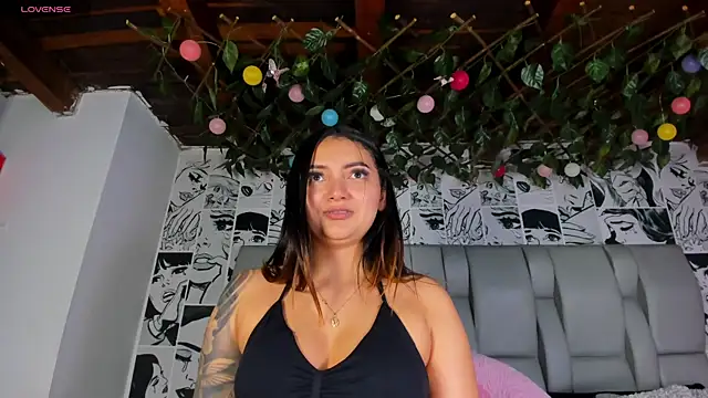 LucyRosse Chat XXX in diretta