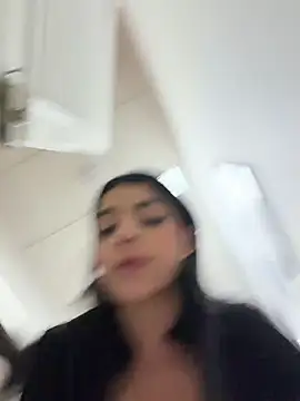 Chat +18 de ArieliciousXXX ao vivo