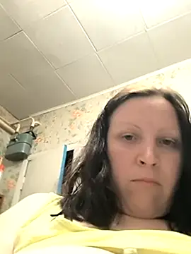 Milla-23 Live Chatraum
