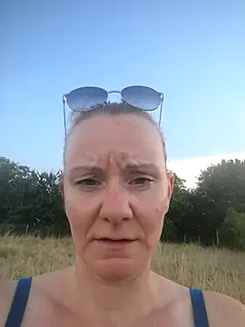 XXX chat uživo modela Priselvis