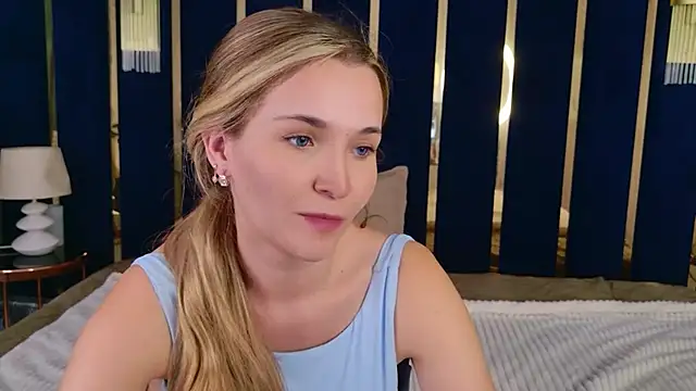 Lina_Sinerz Chat XXX in diretta