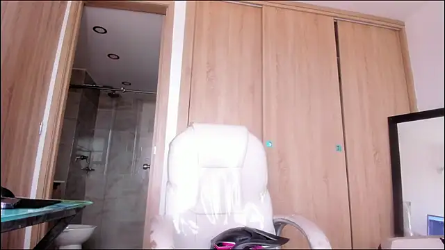 Czat XXX na żywo – barbie_ds