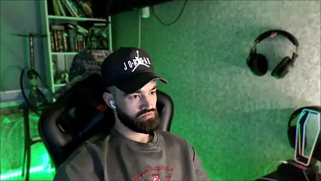Živý XXX chat _Serious_Man