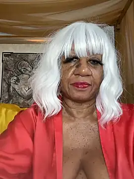 XXX chat uživo modela BreanaDivine