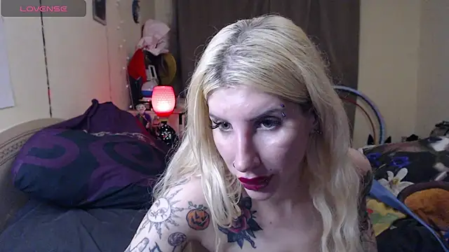 BLACKPeonyy's Live XXX Chat