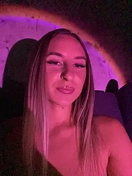 Онлайн чат XXX BlondyVIP