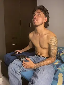 Kriss_Edwards – Naživo XXX chat