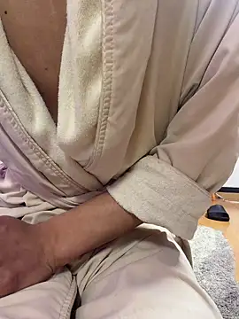 LiaDuquette XXX чат на живо
