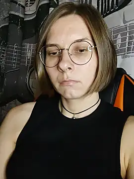 Chat XXX en directo de Aashikalaa
