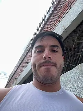 noahstevenss 现场XXX聊天