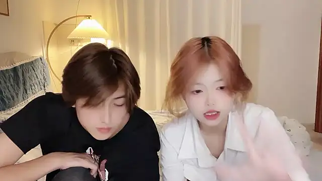 AA__17's Live XXX Chat