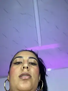 دردشة Jenifer_Lux الجنسية المباشرة
