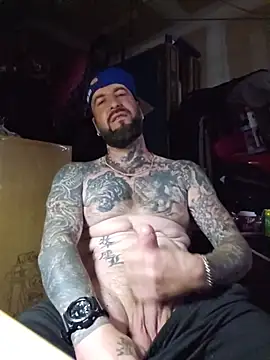 Chatroom XXX en direct de Beardedtattood