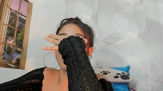 MarianaManzur's Live XXX Chat