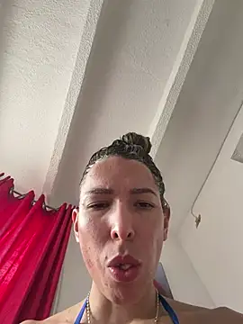 XXX chat uživo modela Niky_777