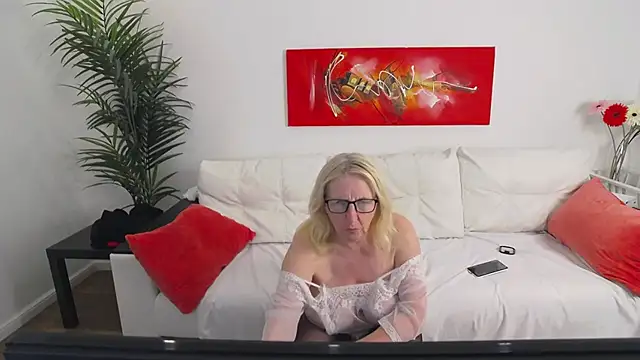 YourBustyBarbara's Webcam Show