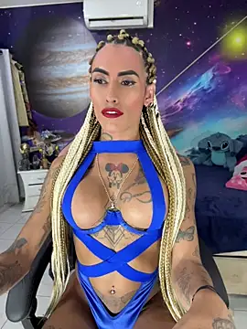 Nella_Dolls Adlı Modelin Canlı XXX Sohbeti