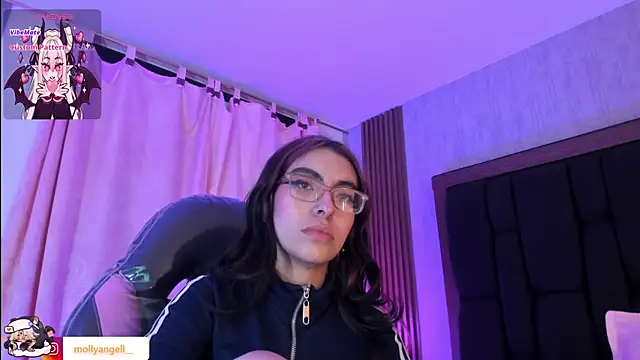 Molly_A Live XXX-Chat