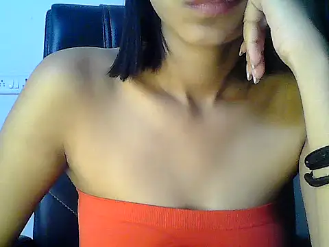 XXX chat uživo modela Hot_Deepansi02