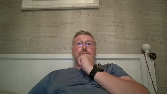 doudou310 Chat XXX live