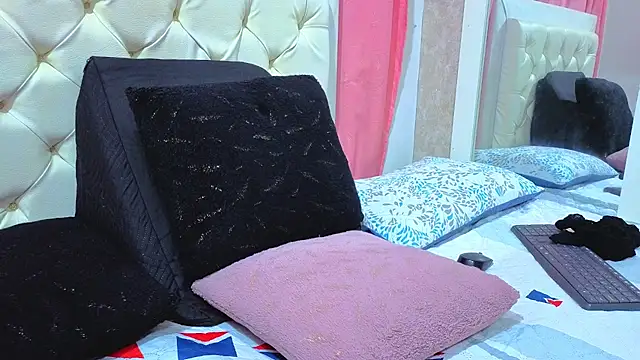 Malia_fox Adlı Modelin Canlı XXX Sohbeti