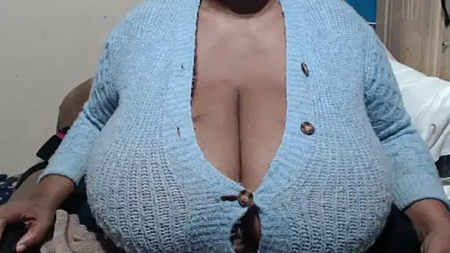 Czat XXX na żywo – CUTEFIRMMELONSS