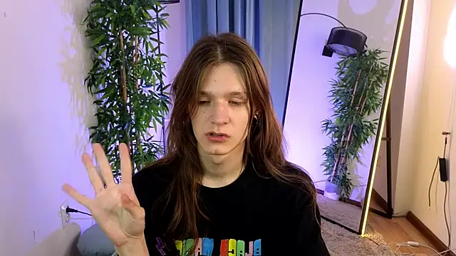 l1l2thのライブXXXチャット