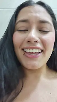 Your_Aleja15's Live XXX Chat