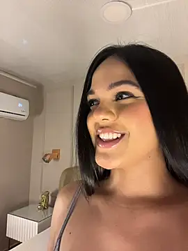 Bella-Ferrer Live XXX-Chat