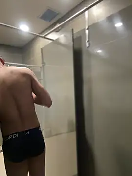 Онлайн чат XXX The_Conquer