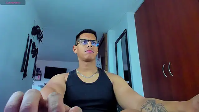 دردشة _John_Boy_ الجنسية المباشرة
