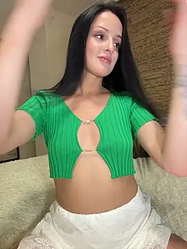 Evaryn's Live XXX Chat