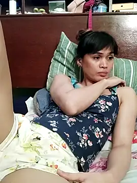 QueenSoreal live XXX chat