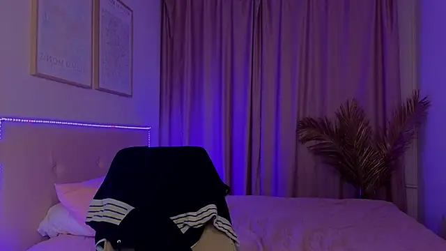 ari_rari Chat XXX live
