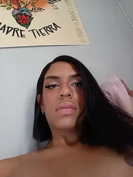 ISABELLA-SCOTT Chat XXX in diretta