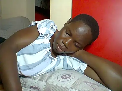 Blacksexyqueen24's Live XXX Chat