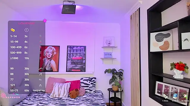 Nina_petitte Chat XXX in diretta