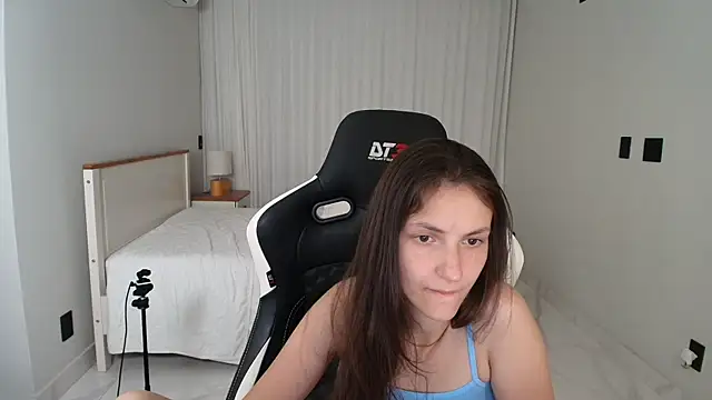 upssnowy Chat XXX in diretta