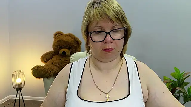 دردشة BonnnyBoobsy الجنسية المباشرة