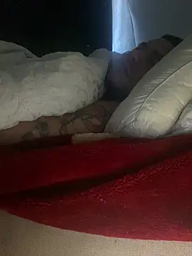GusanoDelicioso's Live XXX Chat