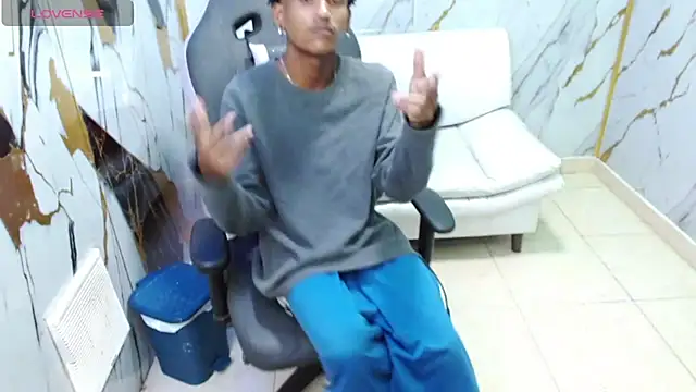 ManSant live XXX chat