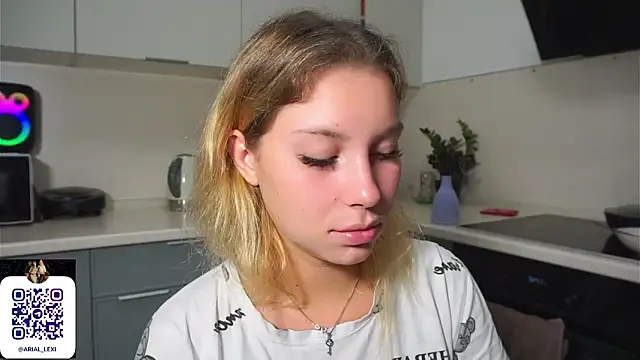 Chat XXX en directo de Sairallyn