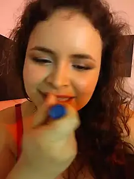 SeleneLuminari8 Adlı Modelin Canlı XXX Sohbeti