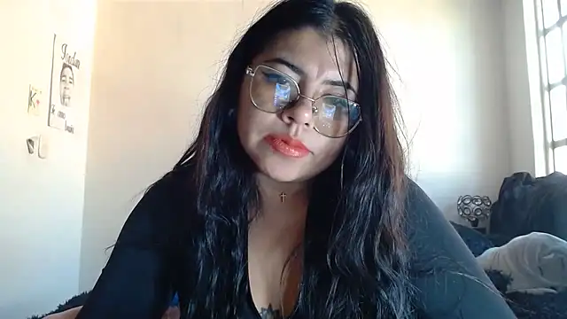 Chat XXX en directo de Kimmy_kimmy_