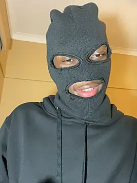 Chatroom XXX en direct de Thabang13_