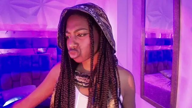 Queen_perla_'s Live XXX Chat