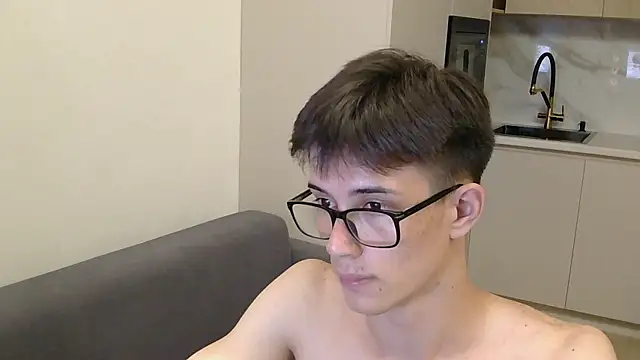 ElijahTarlet live XXX chat